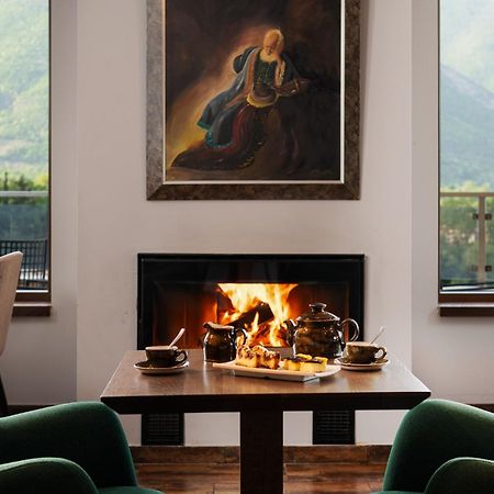 Hotel Naiades Órma Екстериор снимка
