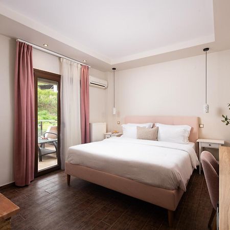 Hotel Naiades Órma Екстериор снимка