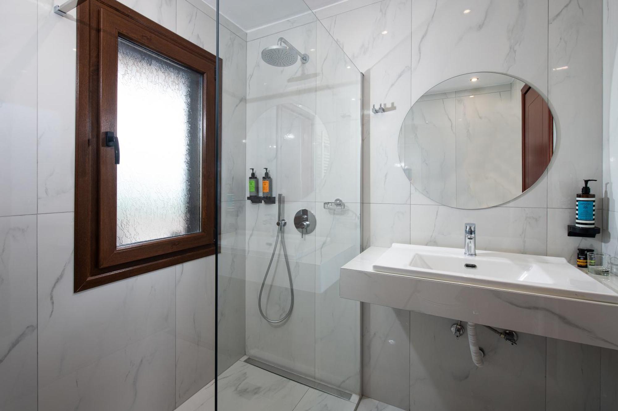 Hotel Naiades Órma Екстериор снимка