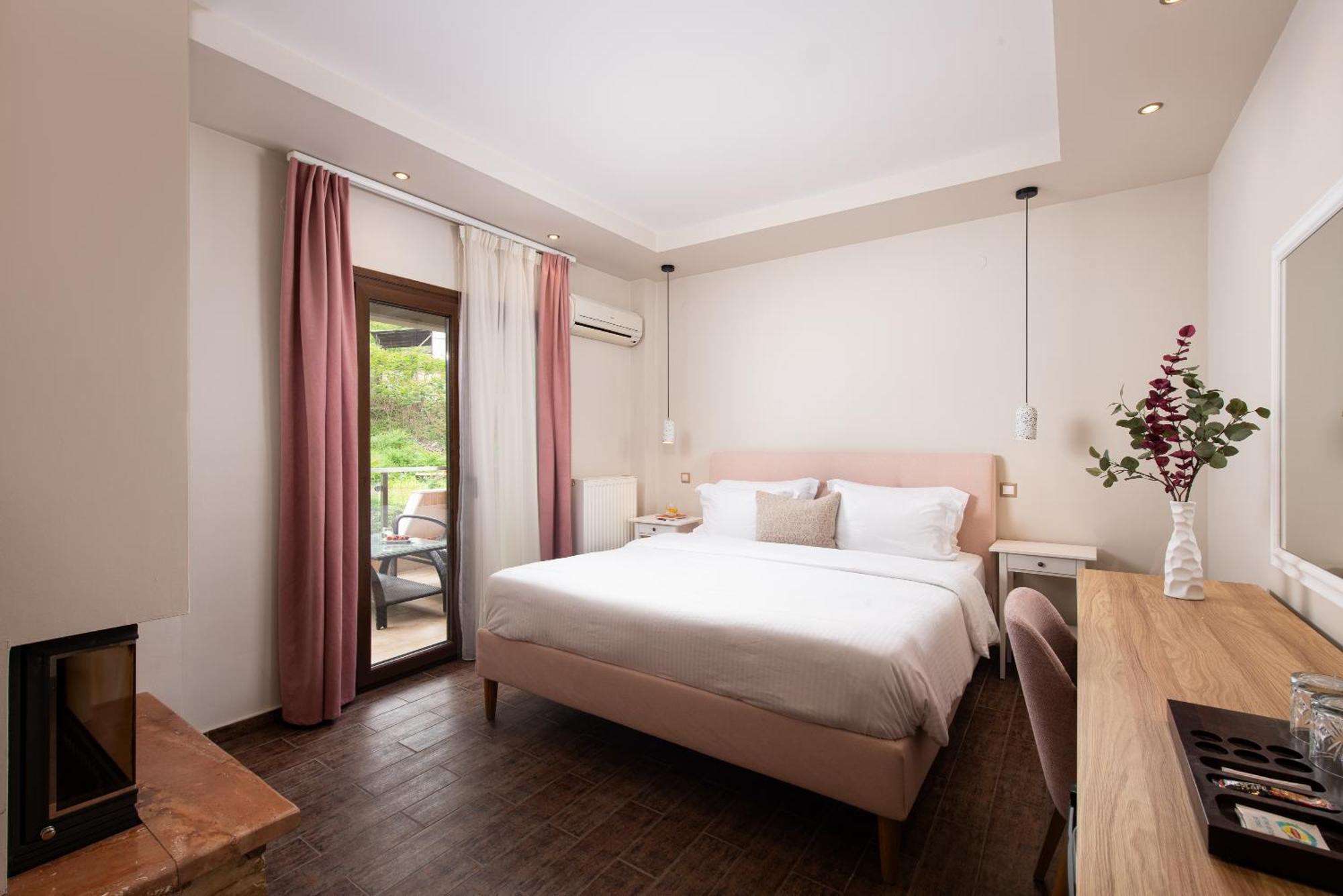 Hotel Naiades Órma Екстериор снимка