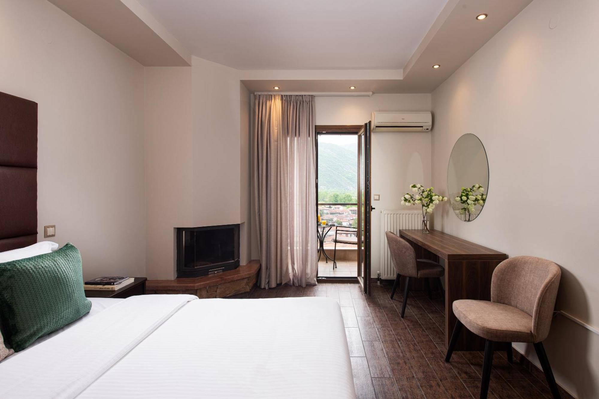 Hotel Naiades Órma Екстериор снимка