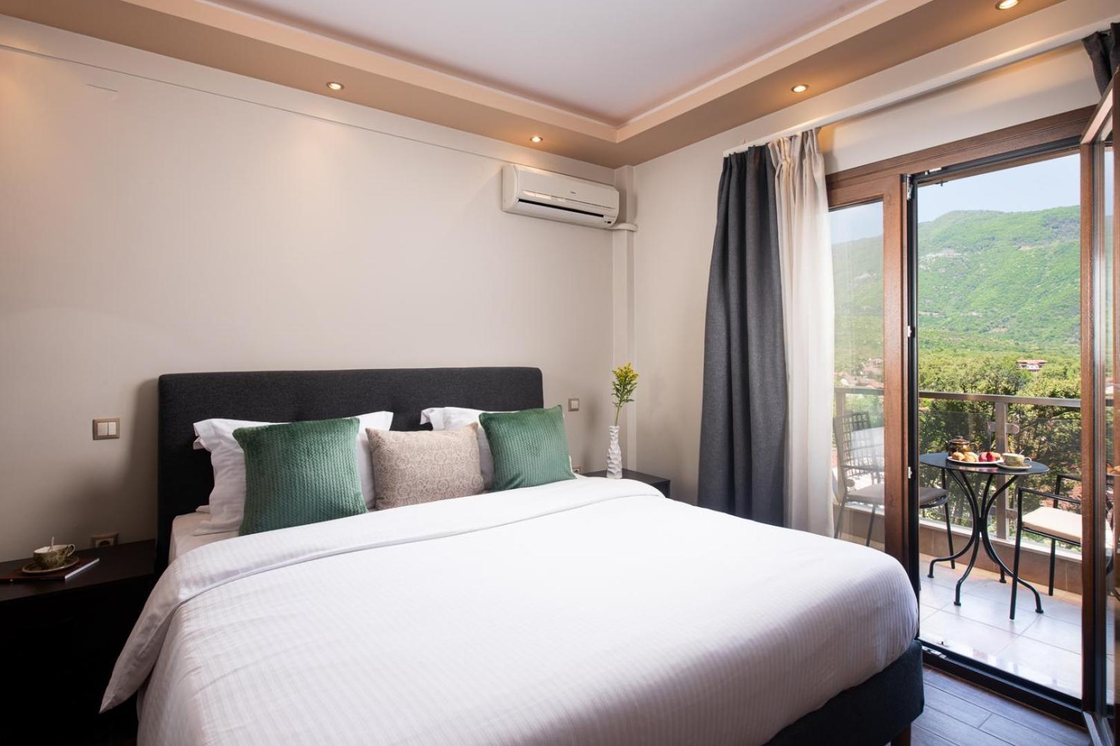 Hotel Naiades Órma Екстериор снимка